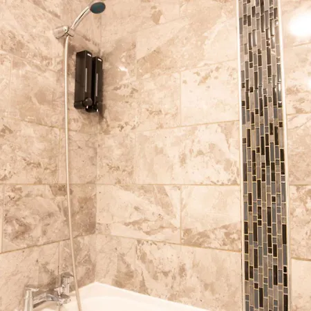 The Captain's Compass * 米德尔斯伯勒